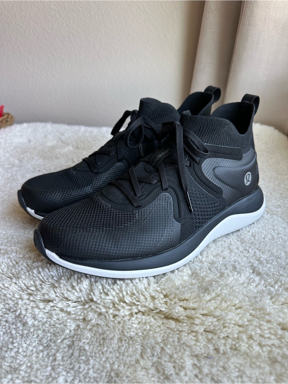 Lululemon Chargefeel 2 Mid Workout Shoe Women’s US Size 9